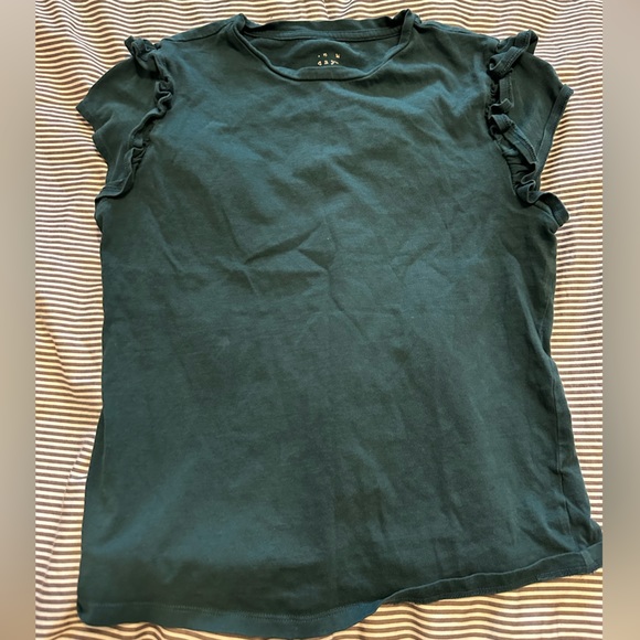 Green, dressy t shirt with capped, detailed sleeves - Picture 3 of 3